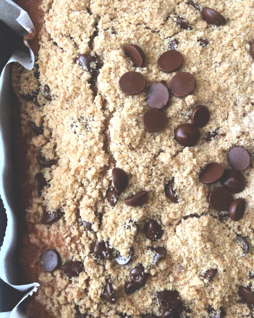 Banana Chocolate Chip Crumb Cake