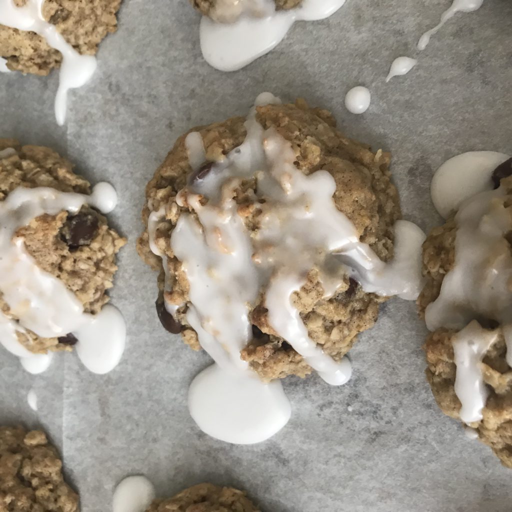 Chocolate Chip Oatmeal CookiesChocolate Chip Oatmeal Cookies
