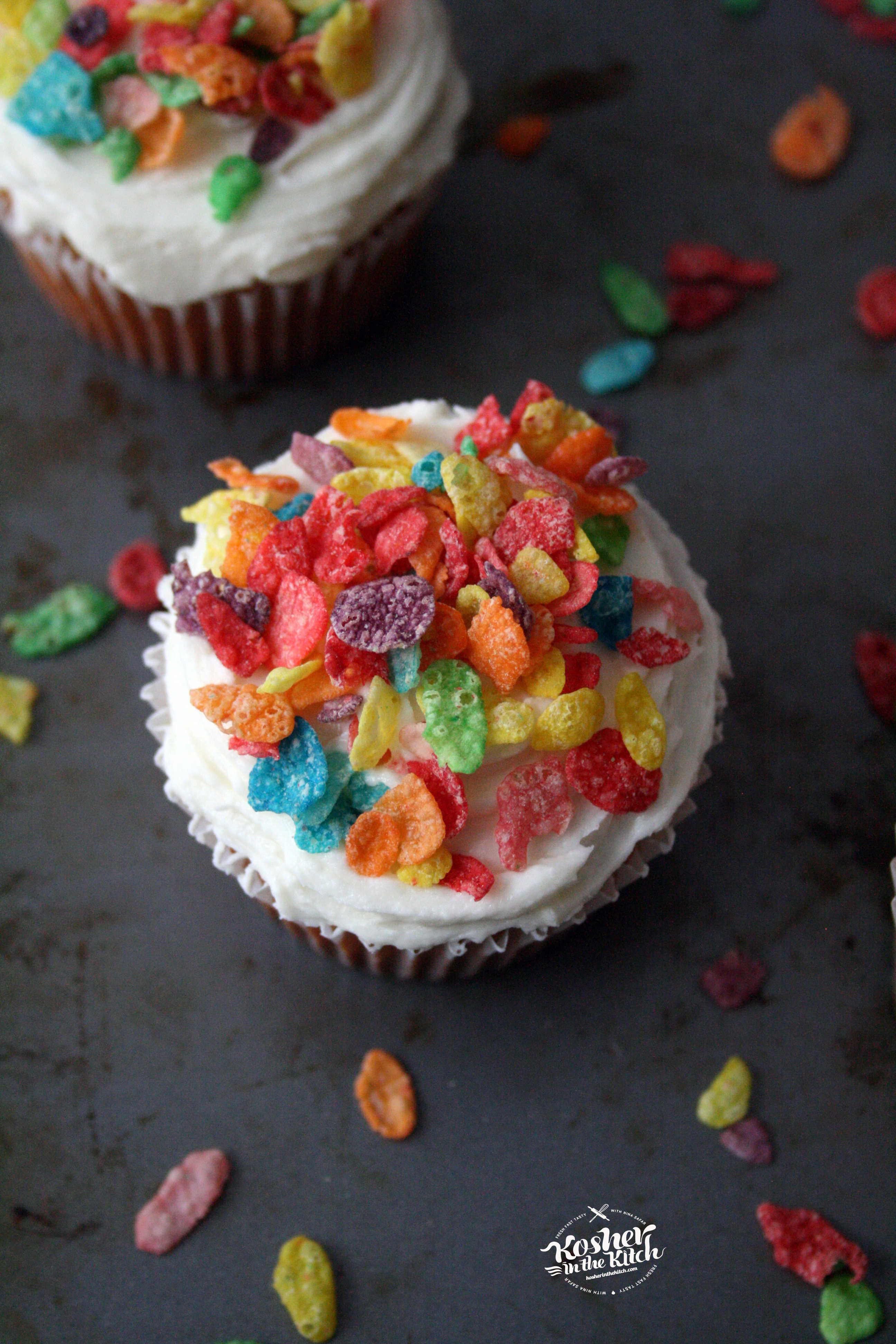 Fruity Pebbles Yellow Cupcakes