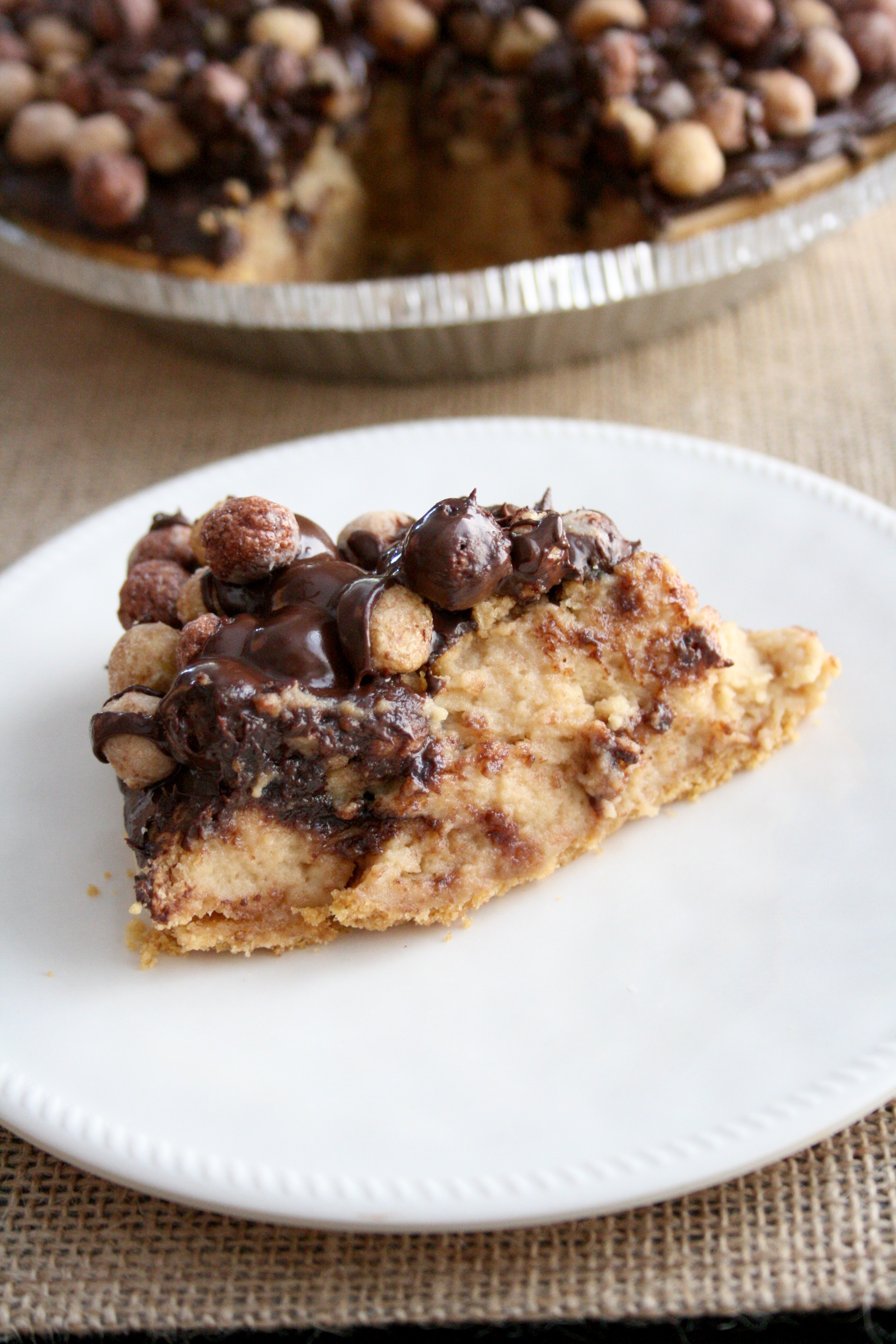 Peanut Butter Chocolate Rees'es Puffs Cheesecake