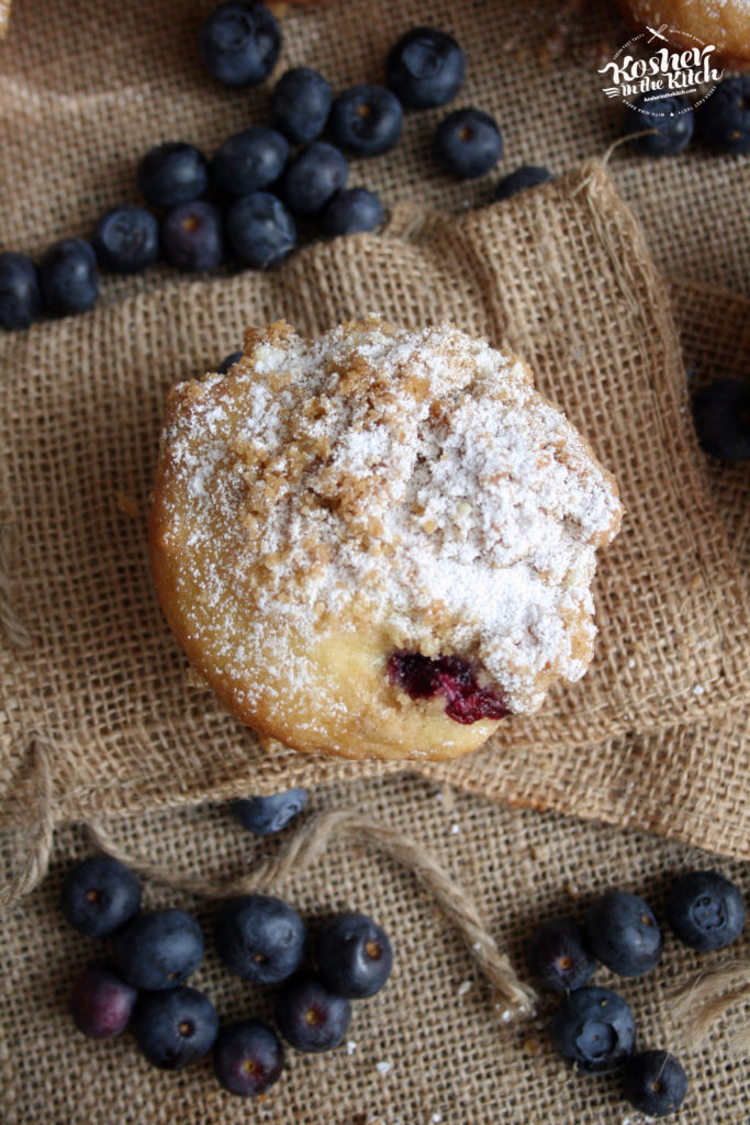 Blueberry Crumb Muffin 