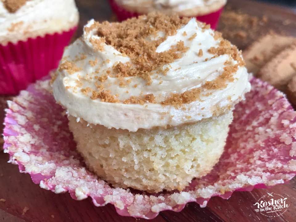 Lotus Cookie Butter Cupcakes