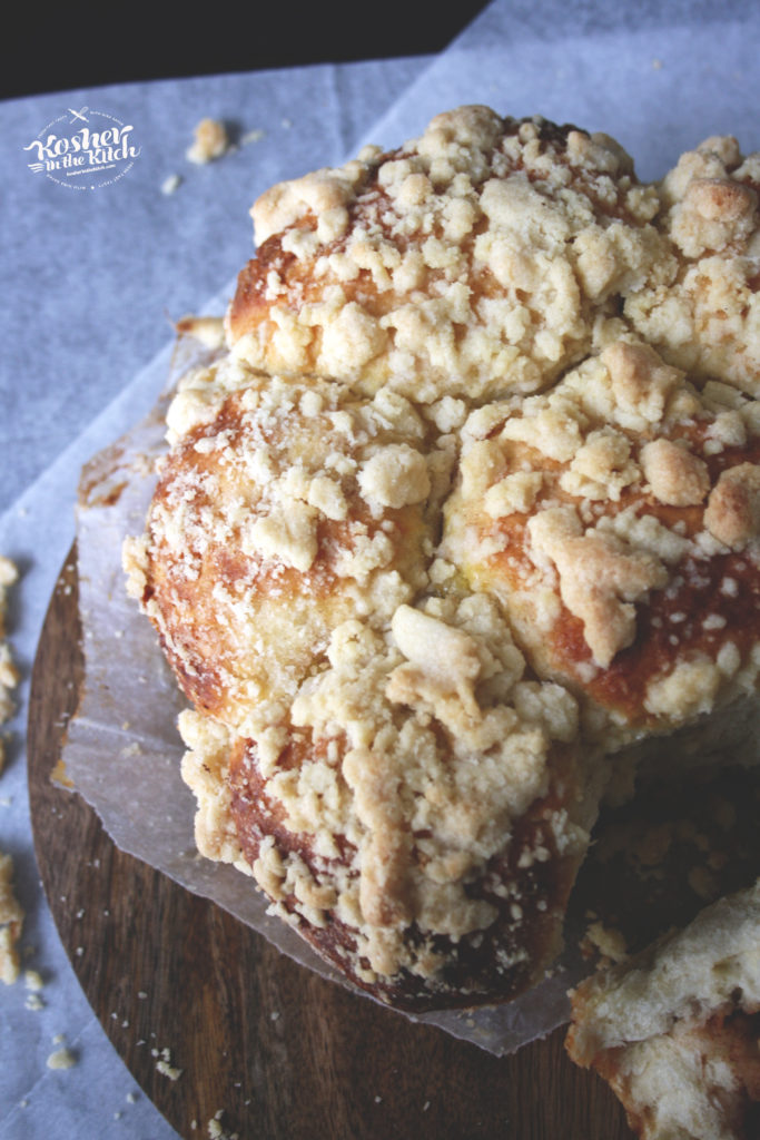 Apple Pie Stuffed Crumb Challah