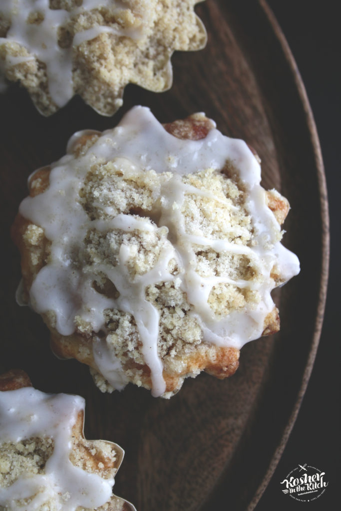 Apple Pie Crumb Muffins