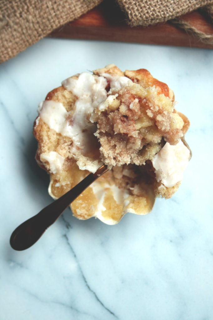 Apple Pie Crumb Muffins