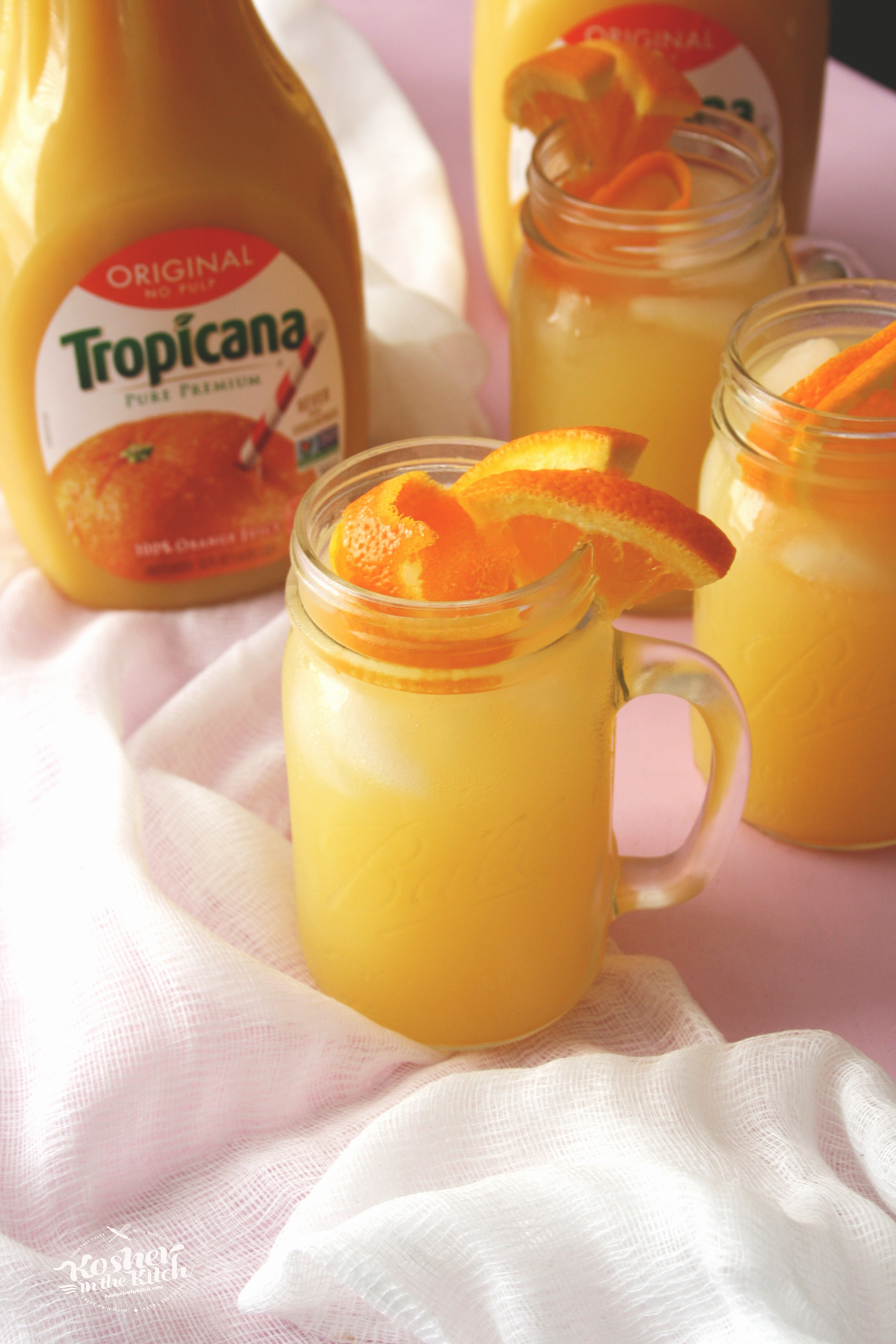 Easy Mimosas for Entertaining - Kosher In The Kitch!