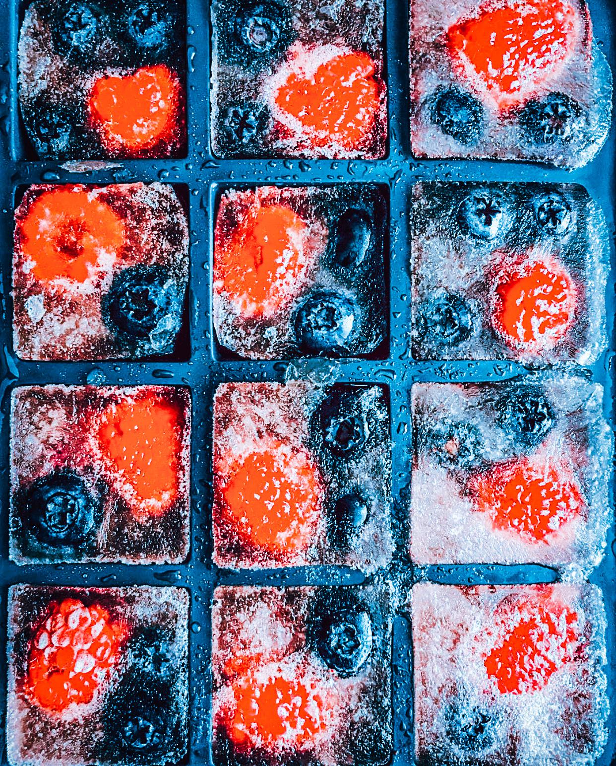 Easy sangria fruit ice cubes hack - 9Kitchen