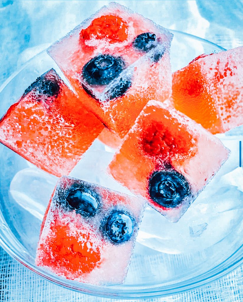 Easy sangria fruit ice cubes hack - 9Kitchen